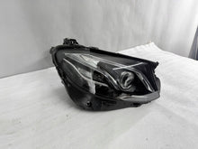 Laden Sie das Bild in den Galerie-Viewer, Frontscheinwerfer Mercedes-Benz W213 A2139069608 LED Rechts Headlight SCH5383792339ef