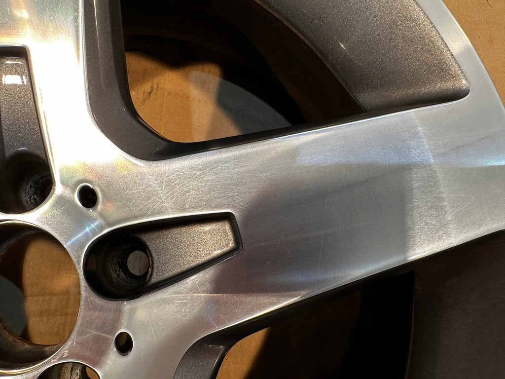 1x Alufelge 18 Zoll 7.0" 5x112 46ET A1564010500 Mercedes-Benz Gla Amg Rim Wheel FEL4566003685pr