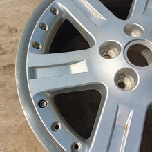 Laden Sie das Bild in den Galerie-Viewer, 1x Alufelge 17 Zoll 7.0" 5x108 46ET Glanz Silber RRC501850 Land Rover Freelander FEL7146493924uw