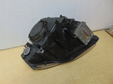 Laden Sie das Bild in den Galerie-Viewer, Frontscheinwerfer Audi A4 B7 8E0941003AM Xenon Links Scheinwerfer Headlight