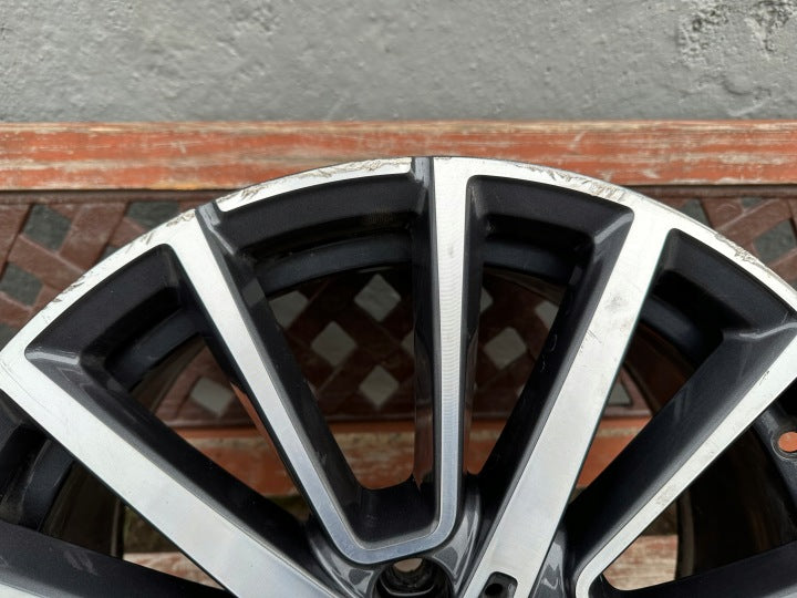 1x Alufelge 18 Zoll 8.0" 5x112 57ET 6851786 BMW 2 F45 F46 Rim Wheel FEL9340487243lh