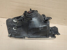Laden Sie das Bild in den Galerie-Viewer, Frontscheinwerfer Mitsubishi Pajero III 082141159L Links Scheinwerfer Headlight SCH1229360842yd