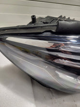 Laden Sie das Bild in den Galerie-Viewer, Frontscheinwerfer Mercedes-Benz W247 A2479062603 LED Rechts Headlight SCH1729402008iu
