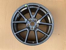Laden Sie das Bild in den Galerie-Viewer, 1x Alufelge 18 Zoll 8.5" 5x114.3 40ET Glanz Graphit 1044261-00-A Tesla 3 FEL8967926971kb