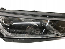 Laden Sie das Bild in den Galerie-Viewer, Frontscheinwerfer Skoda Octavia IV 5E4941016A LED Rechts Scheinwerfer Headlight SCH1965047957kd