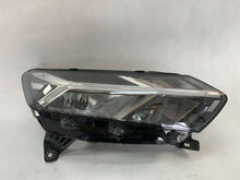 Laden Sie das Bild in den Galerie-Viewer, Frontscheinwerfer Dacia Sandero III 260102586R Rechts Scheinwerfer Headlight SCH3372558320kk