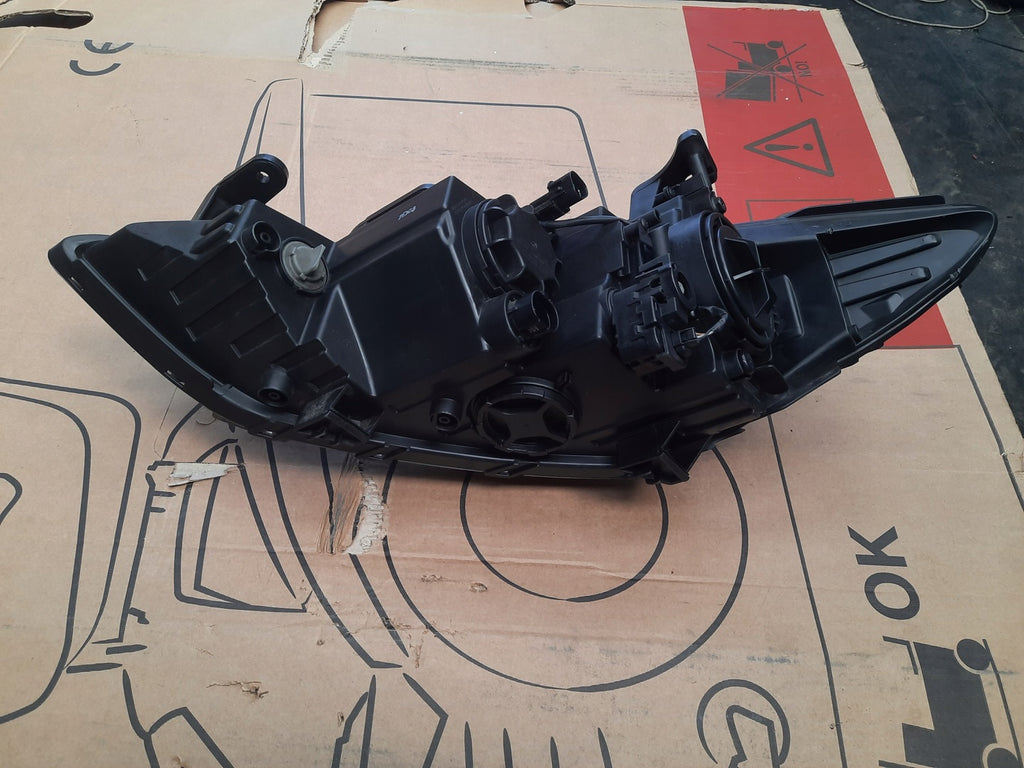 Frontscheinwerfer Hyundai Elantra 92102-F2100 LED Rechts Scheinwerfer Headlight