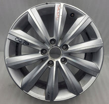 Load image into Gallery viewer, 1x Alufelge 17 Zoll 7.5" 5x112 47ET Glanz Silber 3AA601025F VW Passat B7 FEL8174305696xo