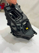 Laden Sie das Bild in den Galerie-Viewer, Frontscheinwerfer Mercedes-Benz Glc A2539065003 Rechts Scheinwerfer Headlight SCH9834089221mr