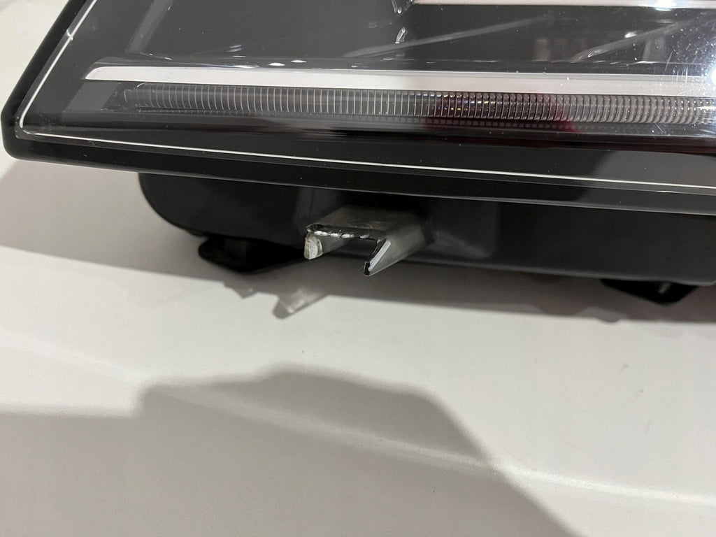 Frontscheinwerfer Skoda Superb III 3V1941015D LED Ein Stück (Rechts oder Links)