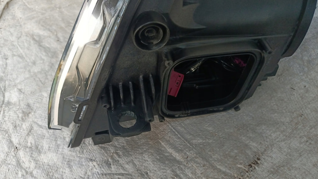 Frontscheinwerfer Mercedes-Benz W204 A2048201639 Xenon Rechts Headlight SCH3810726763lq