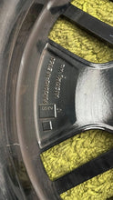 Load image into Gallery viewer, 1x Alufelge 20 Zoll 9.0" 5x112 50ET A2954011700 Mercedes-Benz Eqe V295 Rim Wheel FEL7725203359lx