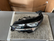 Load image into Gallery viewer, Frontscheinwerfer Opel Corsa F 39162648 Links Scheinwerfer Headlight