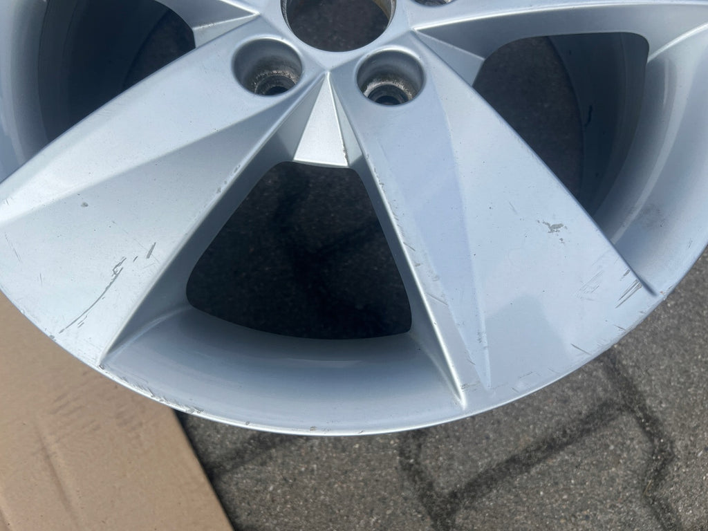 1x Alufelge 15 Zoll 6.0" 5x100 5J0601025AB Skoda Fabia Rim Wheel