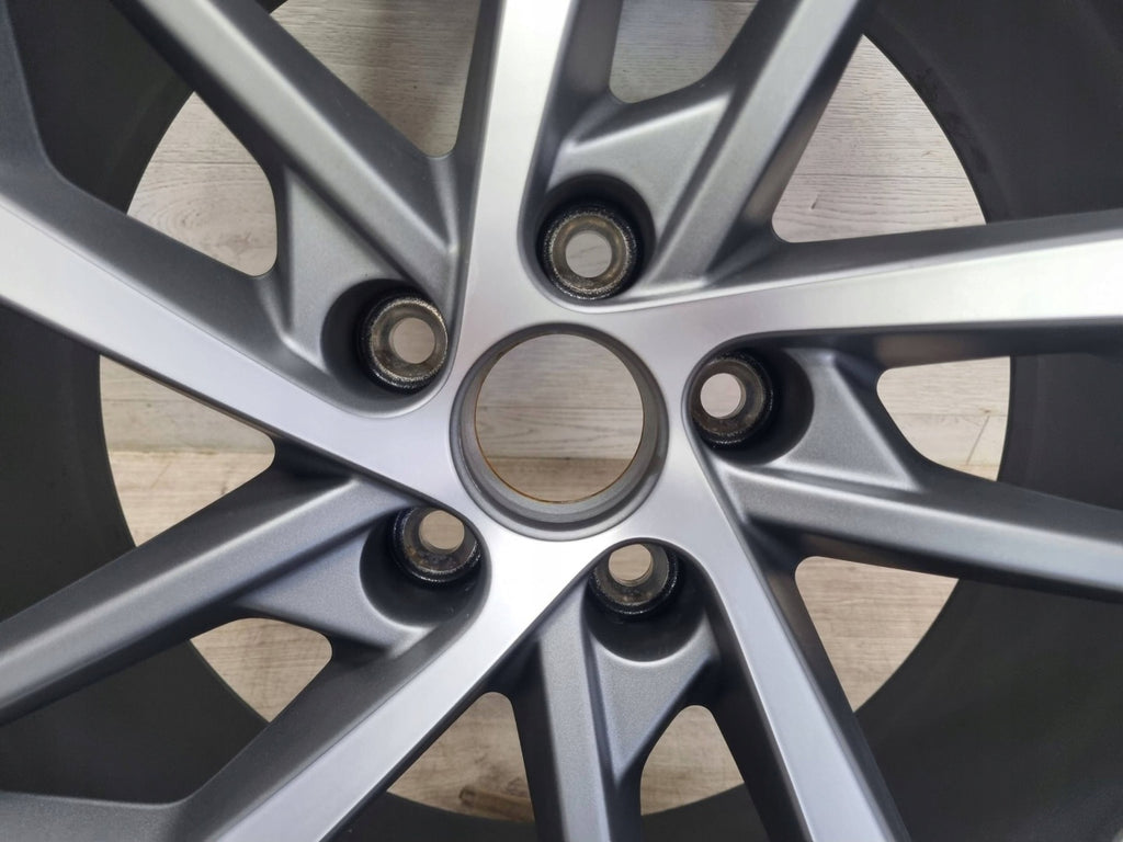 1x Alufelge 19 Zoll 8.5" 5x112 38ET Glanz Grau 83A601025 Audi Q3 Mg Rim Wheel FEL8676505528vn