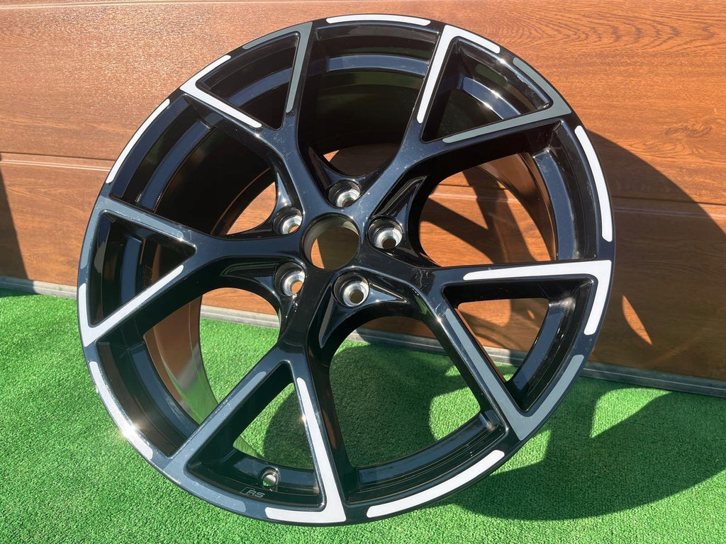 1x Alufelge 19 Zoll 8.0" 5x112 46ET 8Y0601025CA Audi A3 Rim Wheel