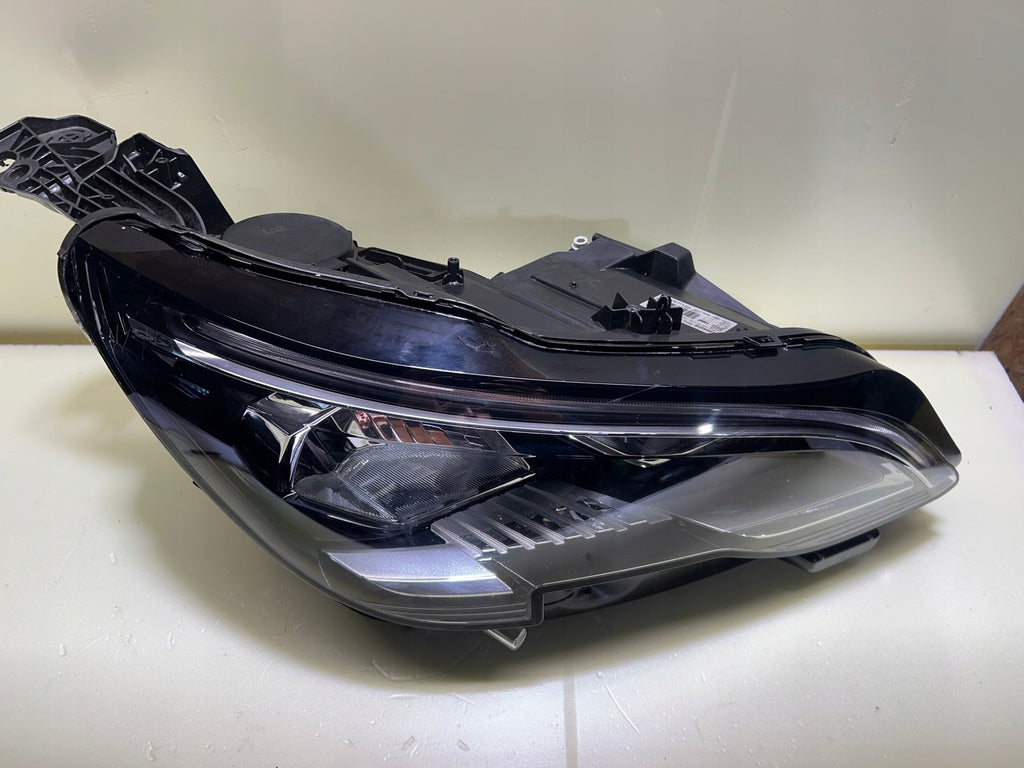 Frontscheinwerfer Peugeot 5008 1616878080 9810478180 Rechts Headlight SCH1508495292jr