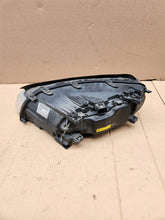 Laden Sie das Bild in den Galerie-Viewer, Frontscheinwerfer Volvo S80 II V70 31214348 Xenon Rechts Scheinwerfer Headlight
