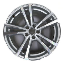 Load image into Gallery viewer, 1x Alufelge 18 Zoll 8.0&quot; 5x112 46ET Glanz Silber 8V0601025BC Audi A3 Rim Wheel