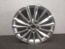 Load image into Gallery viewer, 1x Alufelge 18 Zoll 7.0&quot; 5x112 43ET 565601025E Skoda Kodiaq Rim Wheel
