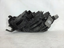 Laden Sie das Bild in den Galerie-Viewer, Frontscheinwerfer Skoda Octavia IV 5E4941016A LED Rechts Scheinwerfer Headlight SCH5781401759se