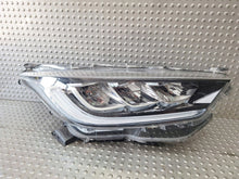 Load image into Gallery viewer, Frontscheinwerfer Toyota Yaris VAV6865 Full LED Rechts Scheinwerfer Headlight