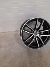 Laden Sie das Bild in den Galerie-Viewer, 1x Alufelge 18 Zoll 8.0" 5x112 BMW 5 G31 G30 Rim Wheel FEL9412361842hr