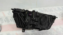 Laden Sie das Bild in den Galerie-Viewer, Frontscheinwerfer Audi Q3 83A941035 LED Links Scheinwerfer Headlight SCH6330929677ft