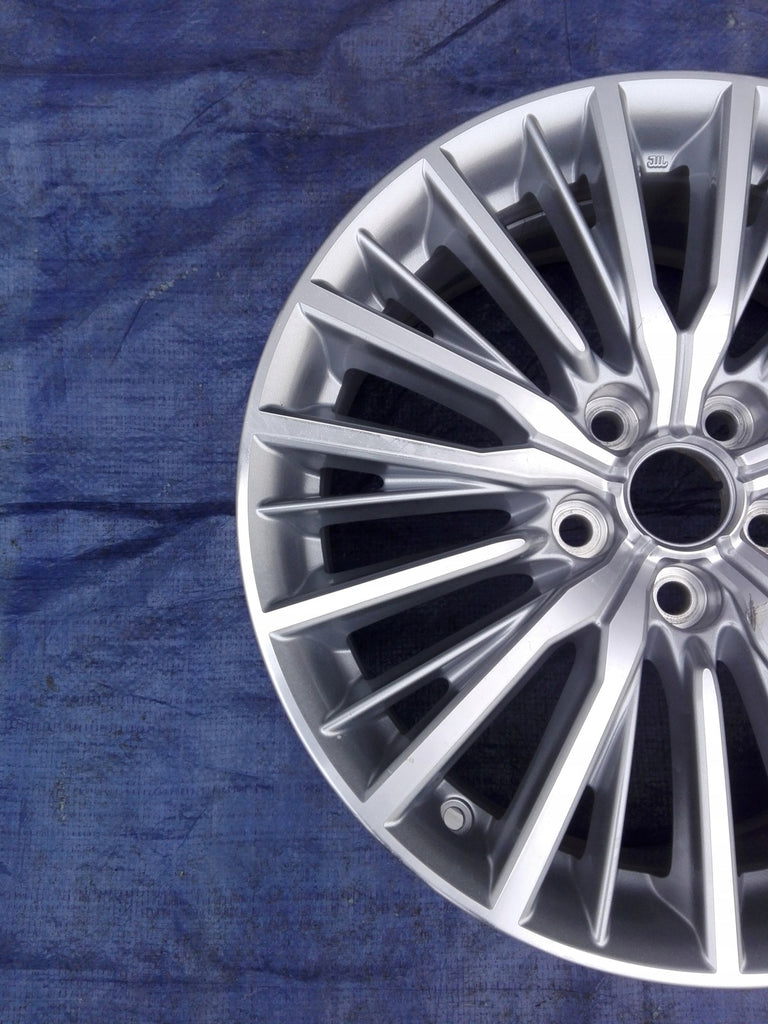 1x Alufelge 18 Zoll 7.0" 5x114.3 38ET Mitsubishi Outlander Rim Wheel