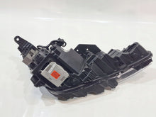 Laden Sie das Bild in den Galerie-Viewer, Frontscheinwerfer Hyundai Elantra 92101-F2 LED Links Scheinwerfer Headlight