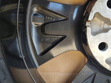 Load image into Gallery viewer, 1x Alufelge 17 Zoll 6.5&quot; 5x114.3 45ET N86701 Nissan Rim Wheel