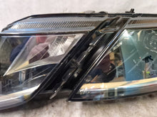 Laden Sie das Bild in den Galerie-Viewer, Frontscheinwerfer Skoda Octavia III 5E1941015D LED FALSE Scheinwerfer Headlight SCH2845515478ts