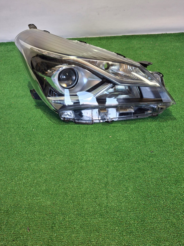 Frontscheinwerfer Toyota Yaris Rechts Scheinwerfer Headlight SCH5807829080pp