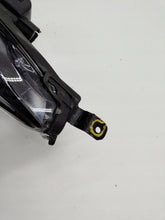 Load image into Gallery viewer, Frontscheinwerfer Toyota Yaris EUK0-8 LED FALSE Scheinwerfer Headlight SCH5331794259zf