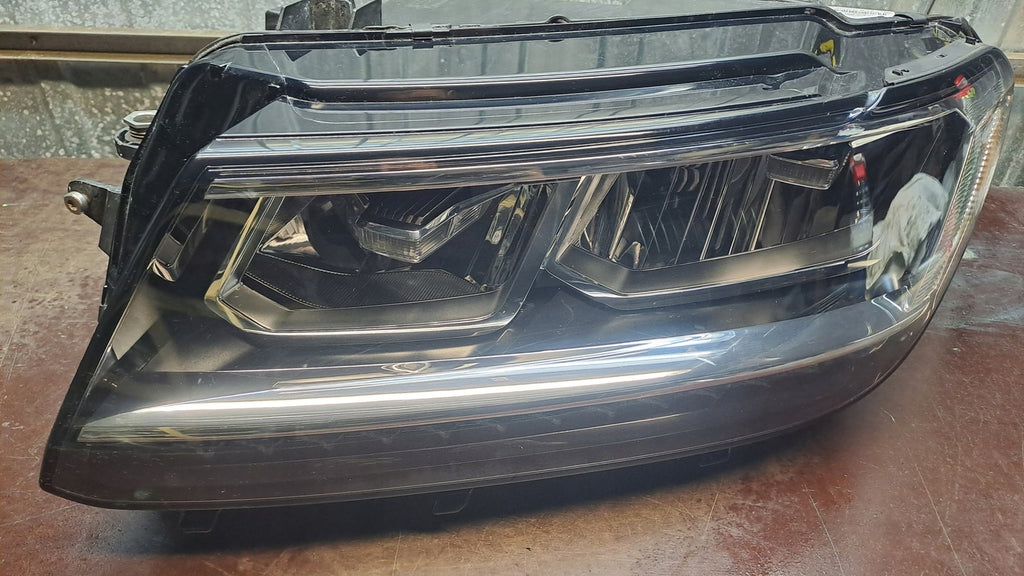 Frontscheinwerfer VW Tiguan 5NB941035D Links Scheinwerfer Headlight