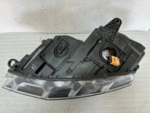 Laden Sie das Bild in den Galerie-Viewer, Frontscheinwerfer Skoda Octavia III 5E1941016B Xenon Rechts Headlight SCH7832510410cq