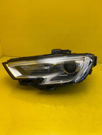 Frontscheinwerfer Audi A3 8V0941005E Xenon Ein Stück (Rechts oder Links)