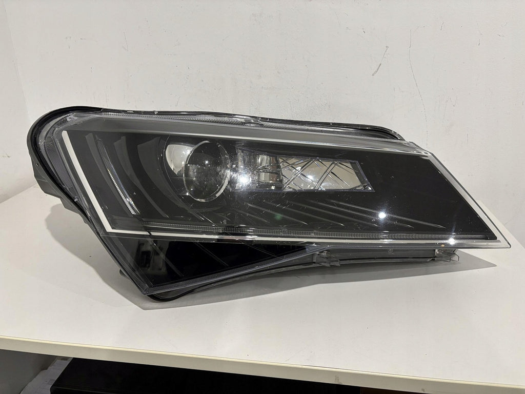 Frontscheinwerfer Skoda Superb III 8K0941597B Xenon Rechts Headlight SCH6508804619co