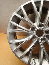Load image into Gallery viewer, 1x Alufelge 17 Zoll 7.5" 5x112 40ET Glanz Silber 3G8601025H VW Arteon Rim Wheel FEL7208141220up