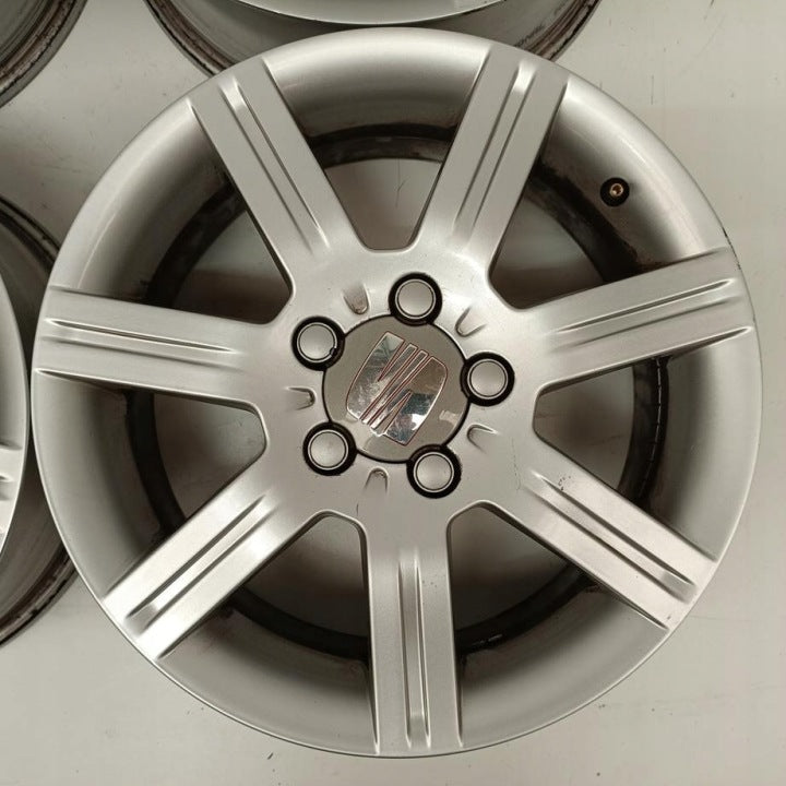 4x Alufelge 16 Zoll 6.5" 5x112 50ET Glanz Silber 5P0601025 Seat Toledo I FEL7574504620er