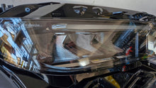 Laden Sie das Bild in den Galerie-Viewer, Frontscheinwerfer Citroën C3 I L99278929 Rechts Scheinwerfer Headlight SCH6783261243qr