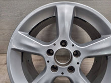 Laden Sie das Bild in den Galerie-Viewer, 1x Alufelge 16 Zoll 8.0" 5x112 32ET Glanz Silber A2034013102 Mercedes-Benz Cl203 FEL4314286176ri