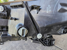 Laden Sie das Bild in den Galerie-Viewer, Frontscheinwerfer Honda Crv 2023- Full LED Rechts Scheinwerfer Headlight