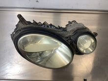 Laden Sie das Bild in den Galerie-Viewer, Frontscheinwerfer Mercedes-Benz W211 15436200 Rechts Scheinwerfer Headlight SCH6832287030xx