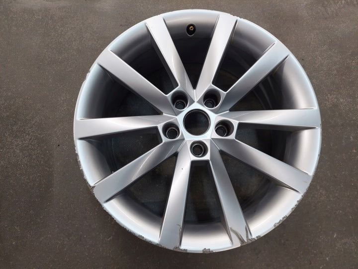 1x Alufelge 18 Zoll 7.5" 5x112 51ET Glanz Silber 5E0601025Q Skoda Octavia Iii FEL8783145073td