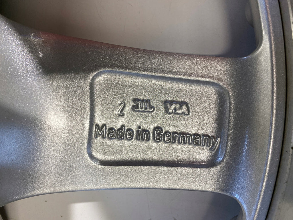 1x Alufelge 18 Zoll 8.0" 5x112 35ET Audi Rim Wheel