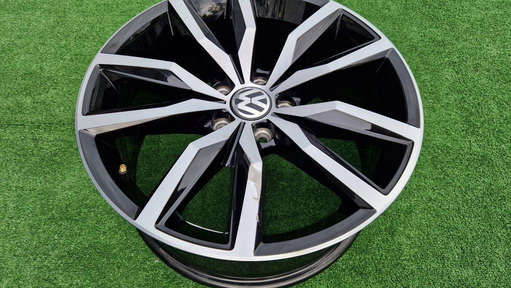 1x Alufelge 18 Zoll 8.0" 5x112 Glanz 1K8601025M VW Scirocco Passat Rim Wheel FEL3173839040ud