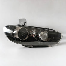 Laden Sie das Bild in den Galerie-Viewer, Frontscheinwerfer VW Scirocco 1K8941032D 89320011 Xenon Rechts Headlight