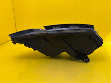 Laden Sie das Bild in den Galerie-Viewer, Frontscheinwerfer Skoda Octavia III 5E1941015C Links Scheinwerfer Headlight SCH9990815256wd