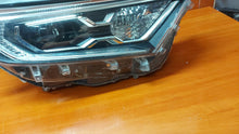 Load image into Gallery viewer, Frontscheinwerfer Toyota V 81145-42E50 LED Rechts Scheinwerfer Headlight